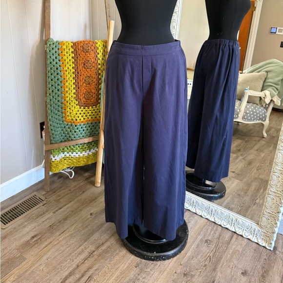 Good Luck Gem • High Waisted Pull On Culotte Pants - Picture 12 of 14